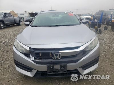 Piąte zdjęcie samochodu w środku: 2017 HONDA CIVIC LX VIN:19XFC2F54HE025020 - miniatura