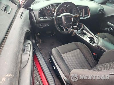 Zdjęcie 8 z 12 samochodu: 2018 DODGE CHALLENGER SXT VIN:2C3CDZAG0JH121954 - miniatura