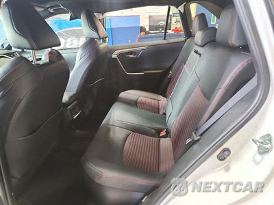 Zdjęcie 10 z 12 samochodu: 2025 TOYOTA RAV4 XSE VIN:JTMEB3FV0SD240097 - miniatura