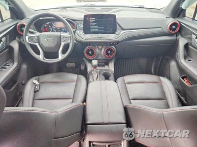 Zdjęcie 8 z 13 samochodu: 2024 CHEVROLET BLAZER RS VIN:3GNKBERSXRS119353 - miniatura