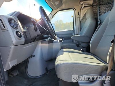 Zdjęcie 7 z 13 samochodu: 2011 FORD E250 DELIVERY VAN VIN:1FTNE2EL6BDB34691 - miniatura