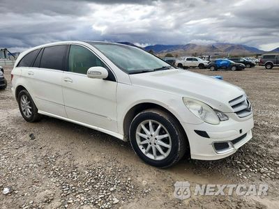 Czwarte zdjęcie samochodu z boku: 2006 MERCEDES-BENZ R 350 VIN:4JGCB65E56A021875 - miniatura