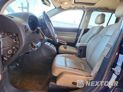 Zdjęcie 7 z 13 samochodu: 2016 JEEP COMPASS LATITUDE VIN:1C4NJCEA9GD775275 - miniatura