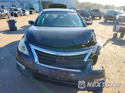 Piąte zdjęcie samochodu w środku: 2015 NISSAN ALTIMA 2.5 S VIN:1N4AL3AP3FN402735 - miniatura