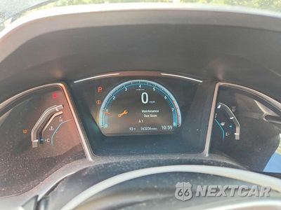 Zdjęcie 9 z 12 samochodu: 2017 HONDA CIVIC EX VIN:19XFC1F3XHE004357 - miniatura