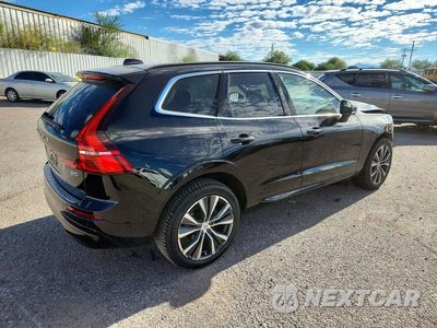Trzecie zdjęcie samochodu z tyłu: 2022 VOLVO XC60 B5 MOMENTUM VIN:YV4L12RK6N1987230 - miniatura