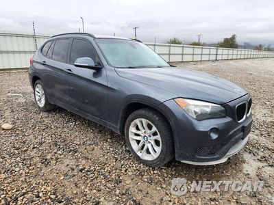 Czwarte zdjęcie samochodu z boku: 2015 BMW X1 XDRIVE28I VIN:WBAVL1C52FVY27646 - miniatura