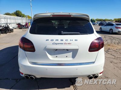 Zdjęcie 6 z 13 samochodu: 2012 PORSCHE CAYENNE TURBO VIN:WP1AC2A27CLA84701 - miniatura