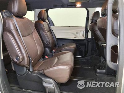 Zdjęcie 11 z 14 samochodu: 2024 TOYOTA SIENNA PLATINUM 7-PASSENGER VIN:5TDESKFC3RS117952 - miniatura