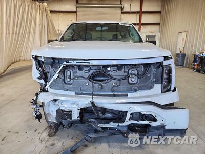 Piąte zdjęcie samochodu w środku: 2024 FORD F150 LIGHTNING XLT VIN:1FTVW3L79RWG03392 - miniatura