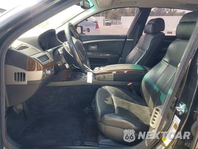 Zdjęcie 7 z 12 samochodu: 2007 BMW 750 VIN:WBAHN83547DT77084 - miniatura