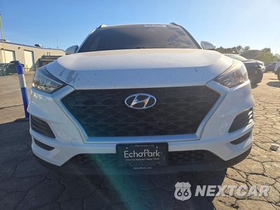Piąte zdjęcie samochodu w środku: 2020 HYUNDAI TUCSON VALUE VIN:KM8J33A44LU271733 - miniatura
