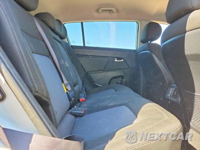 Zdjęcie 11 z 13 samochodu: 2014 KIA SPORTAGE LX VIN:KNDPB3AC5E7650735 - miniatura