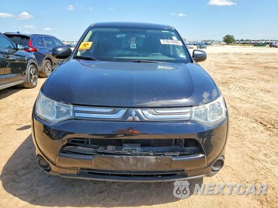 Piąte zdjęcie samochodu w środku: 2014 MITSUBISHI OUTLANDER ES VIN:JA4AD2A37EZ001799 - miniatura