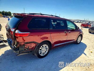 Trzecie zdjęcie samochodu z tyłu: 2017 TOYOTA SIENNA XLE 8-PASSENGER VIN:5TDYZ3DC6HS816718 - miniatura