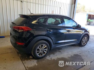 Trzecie zdjęcie samochodu z tyłu: 2016 HYUNDAI TUCSON SE VIN:KM8J3CA45GU100303 - miniatura