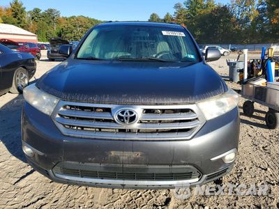 Piąte zdjęcie samochodu w środku: 2011 TOYOTA HIGHLANDER BASE VIN:5TDBK3EH9BS091871 - miniatura