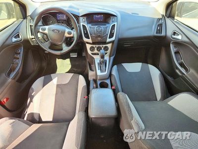 Zdjęcie 8 z 13 samochodu: 2014 FORD 12 PASS VA VIN:1FADP3F25EL173239 - miniatura