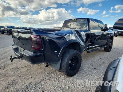 Trzecie zdjęcie samochodu z tyłu: 2021 RAM 3500 LARAMIE VIN:3C63RRJL1MG574888 - miniatura