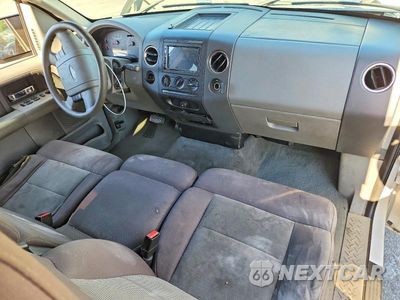 Zdjęcie 8 z 12 samochodu: 2004 FORD F150 VIN:1FTRX12W44NB66282 - miniatura