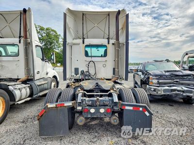 Zdjęcie 6 z 12 samochodu: 2017 KENWORTH T680 SEMI TRUCK VIN:1XKYA48X1HJ160357 - miniatura
