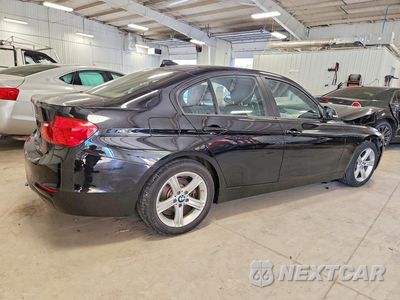 Trzecie zdjęcie samochodu z tyłu: 2015 BMW 320 I XDRIVE VIN:WBA3C3G58FNT53702 - miniatura