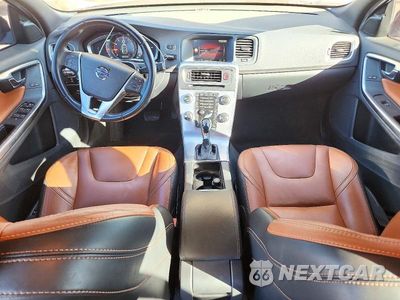 Zdjęcie 8 z 12 samochodu: 2017 VOLVO V60 T5 PREMIER VIN:YV140MEK9H1368616 - miniatura