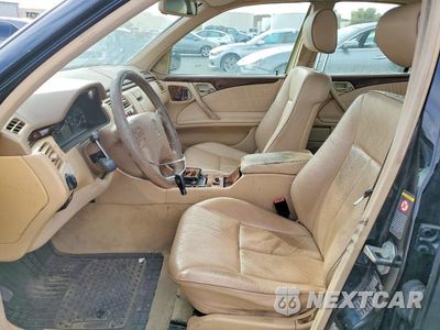 Zdjęcie 7 z 12 samochodu: 2000 MERCEDES-BENZ E 320 VIN:WDBJF65G3YA958548 - miniatura