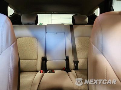 Zdjęcie 10 z 13 samochodu: 2018 HYUNDAI SANTA FE SPORT 2.4L VIN:5NMZTDLBXJH079438 - miniatura