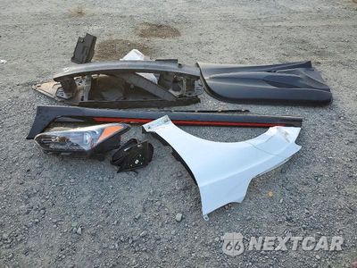 Zdjęcie 13 z 14 samochodu: 2020 HYUNDAI VELOSTER N BASE VIN:KMHT36AH6LU003358 - miniatura