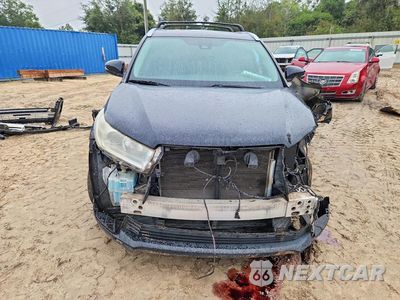 Piąte zdjęcie samochodu w środku: 2018 TOYOTA HIGHLANDER XLE VIN:5TDKZRFH2JS534082 - miniatura