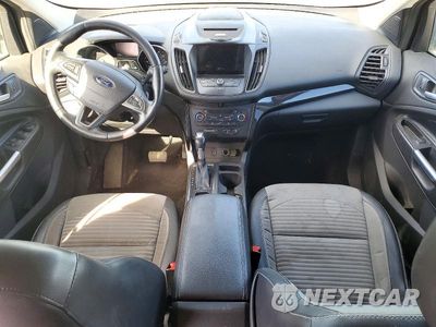 Zdjęcie 8 z 13 samochodu: 2017 FORD ESCAPE SE VIN:1FMCU9G95HUA15331 - miniatura
