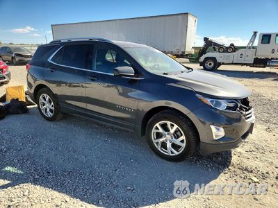 Czwarte zdjęcie samochodu z boku: 2020 CHEVROLET EQUINOX LT VIN:2GNAXVEX2L6232122 - miniatura