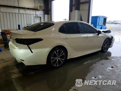Trzecie zdjęcie samochodu z tyłu: 2018 TOYOTA CAMRY SE VIN:4T1B11HK5JU055051 - miniatura