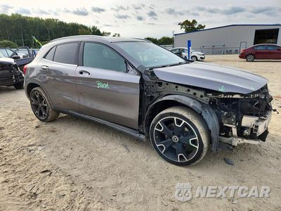 Czwarte zdjęcie samochodu z boku: 2019 MERCEDES-BENZ GLA 250 4MATIC VIN:WDCTG4GB4KJ545486 - miniatura