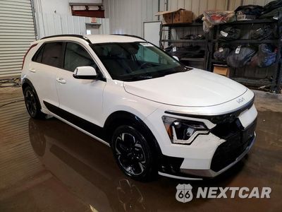 Czwarte zdjęcie samochodu z boku: 2024 KIA NIRO WIND VIN:KNDCR3L11R5094124 - miniatura