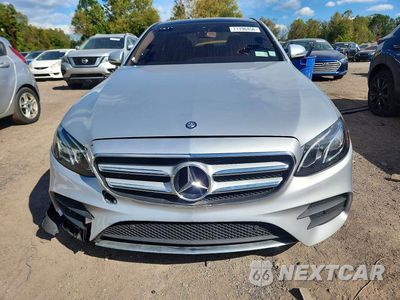 Piąte zdjęcie samochodu w środku: 2017 MERCEDES-BENZ E 300 4MATIC VIN:WDDZF4KB1HA126729 - miniatura