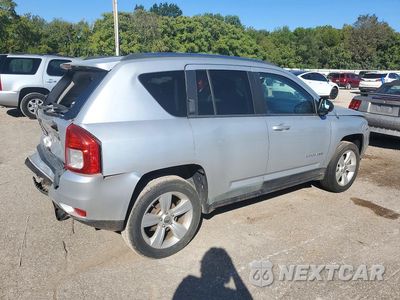 Trzecie zdjęcie samochodu z tyłu: 2012 JEEP COMPASS SPORT VIN:1C4NJCBA0CD520626 - miniatura