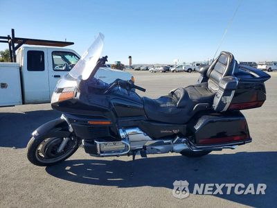 Trzecie zdjęcie samochodu z tyłu: 1993 HONDA GL1500 I VIN:1HFSC2271PA500216 - miniatura