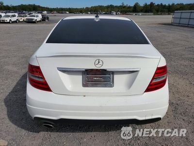 Zdjęcie 6 z 12 samochodu: 2014 MERCEDES-BENZ C 250 VIN:WDDGF4HB6EA955497 - miniatura