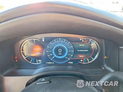 Zdjęcie 9 z 13 samochodu: 2017 CADILLAC ESCALADE LUXURY VIN:1GYS4BKJ8HR346006 - miniatura