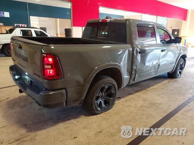 Trzecie zdjęcie samochodu z tyłu: 2026 RAM 1500 BIG HORN/LONE STAR VIN:1C6SRFFT9TN256607 - miniatura