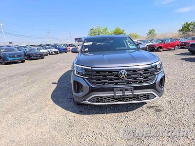 Piąte zdjęcie samochodu w środku: 2025 VOLKSWAGEN ATLAS CROSS SPORT SE VIN:1V2HE2CA3SC214811 - miniatura