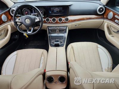Zdjęcie 8 z 12 samochodu: 2018 MERCEDES-BENZ E 300 VIN:WDDZF4JB4JA404952 - miniatura
