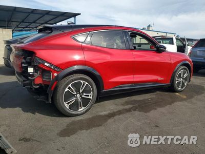 Trzecie zdjęcie samochodu z tyłu: 2023 FORD MUSTANG MACH-E PREMIUM VIN:3FMTK3R43PMB00885 - miniatura