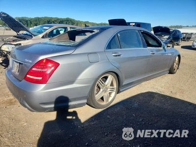 Trzecie zdjęcie samochodu z tyłu: 2013 MERCEDES-BENZ S 550 4MATIC VIN:WDDNG9EB9DA517559 - miniatura