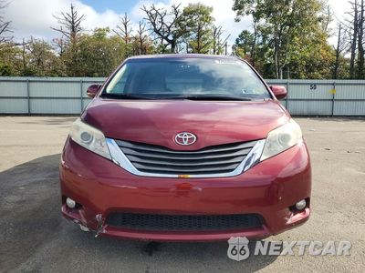 Piąte zdjęcie samochodu w środku: 2014 TOYOTA SIENNA XLE 7-PASSENGER VIN:5TDDK3DC2ES085235 - miniatura