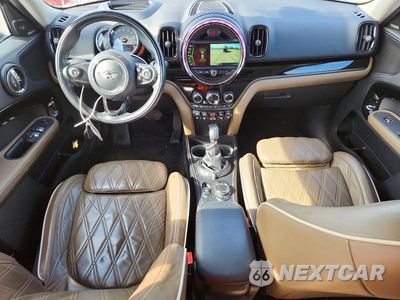 Zdjęcie 8 z 12 samochodu: 2017 MINI COOPER S COUNTRYMAN ALL4 VIN:WMZYT5C35H3D78762 - miniatura