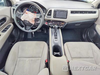 Zdjęcie 8 z 13 samochodu: 2016 HONDA HR-V EX VIN:3CZRU5H53GM738482 - miniatura