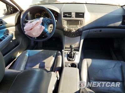 Zdjęcie 8 z 12 samochodu: 2006 HONDA ACCORD EX VIN:1HGCM55896A053412 - miniatura